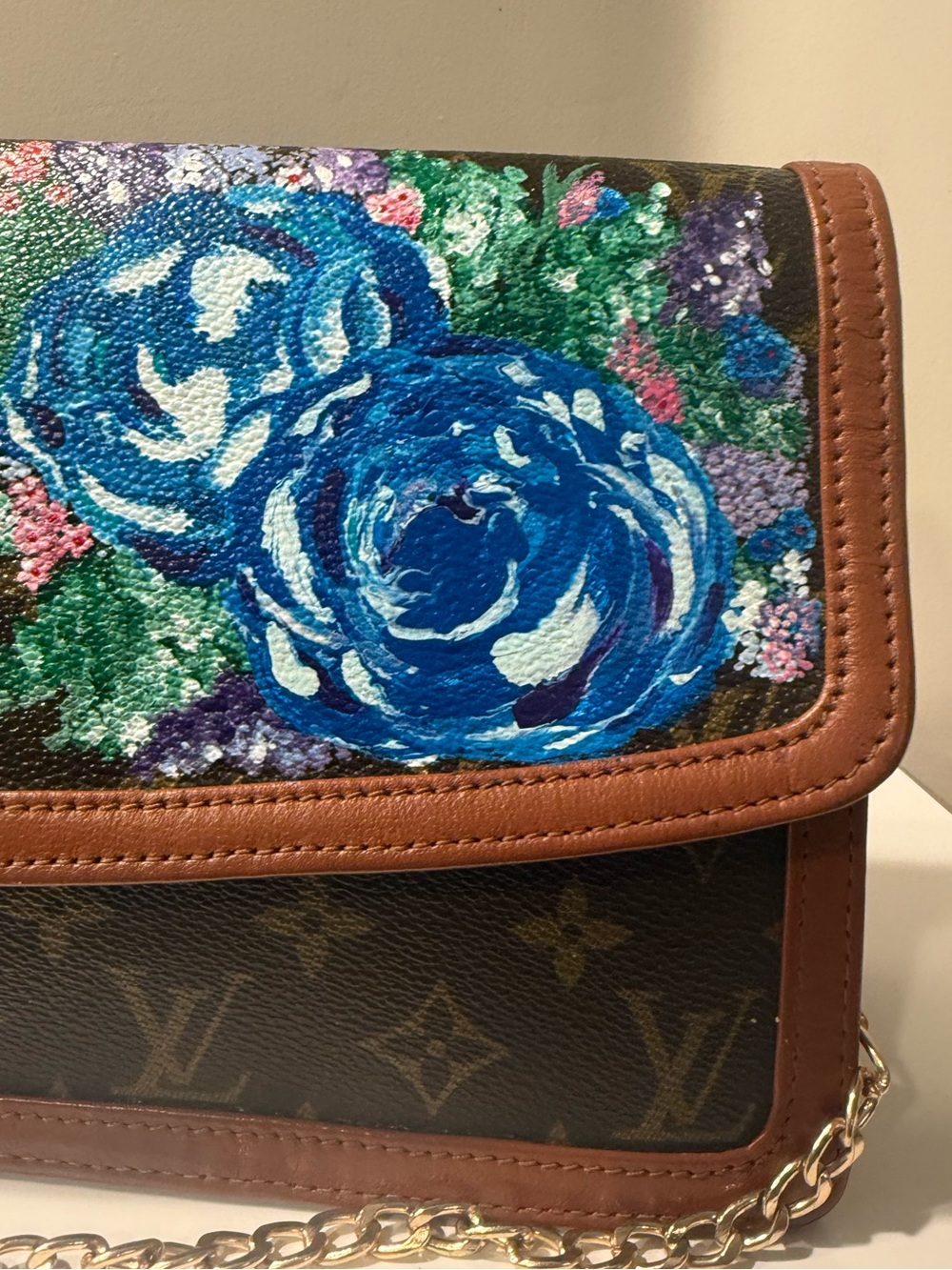 Louis Vuitton Monogram Grand Dame Clutch with Custom Hand-painted Floral Design - Picture 4 of 14